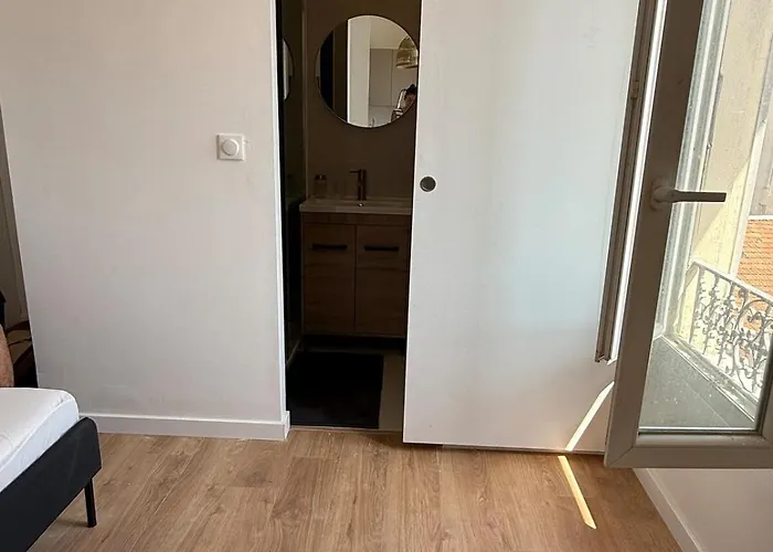 Proximite Du Port Apartment